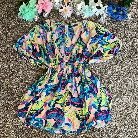 Vibrant Tropical Leaf Print Dress - Picture 1 of 11